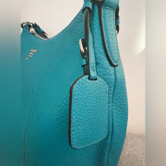 Prada bag - Picture 4 of 16